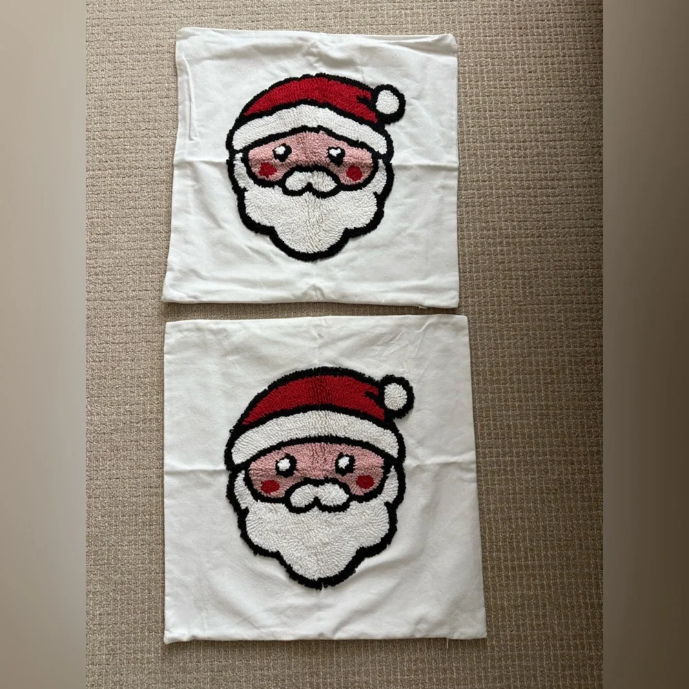 NWT Set of 2  Christmas Santa 3D holiday 18 in pillow shams Inserts not included